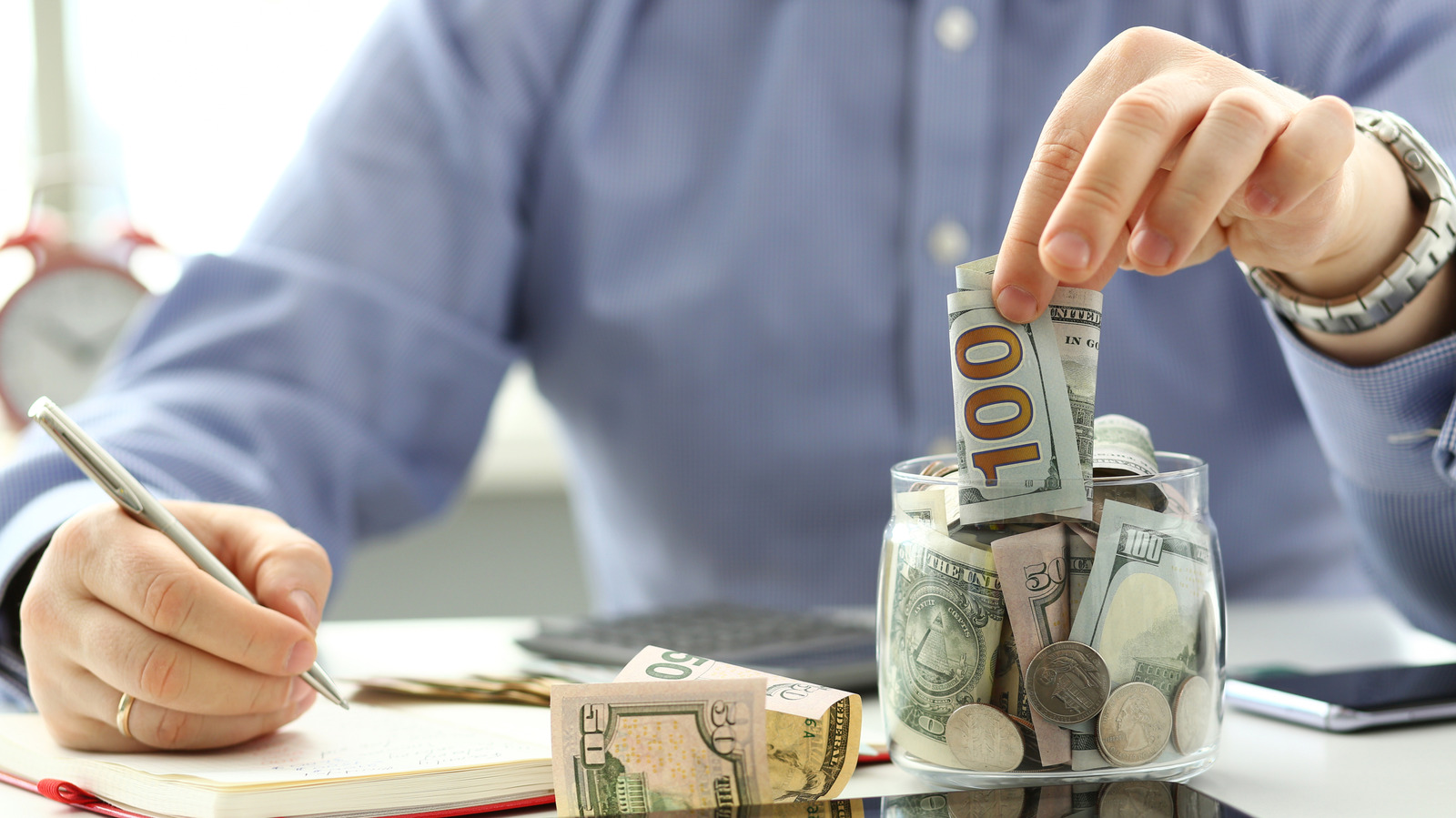 接近退休的人們應該不惜一切代價避免的緊急基金錯誤