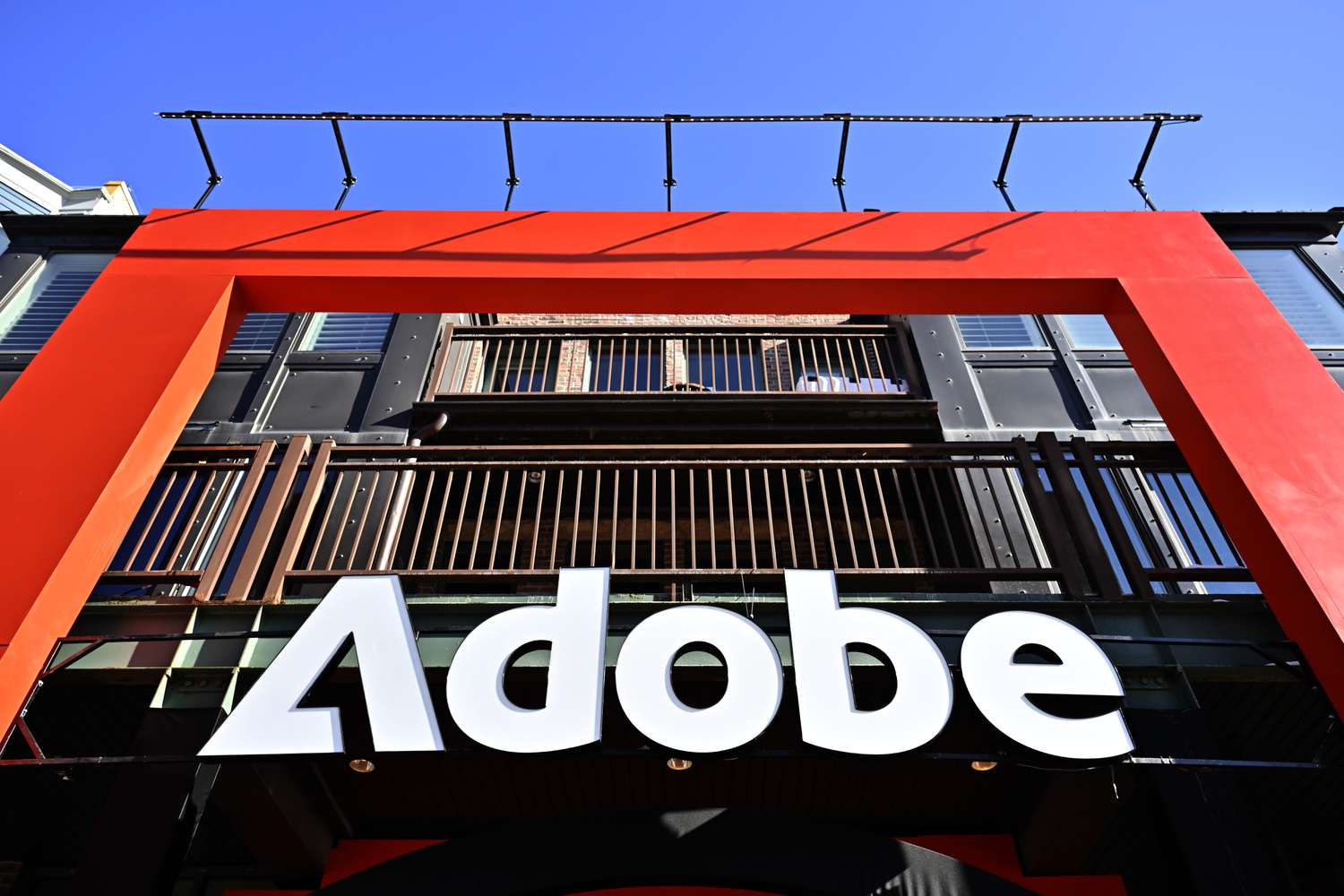 分析師在收益之前對Adobe股票的看法
