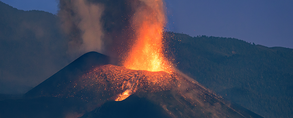 即使是沉睡的火山也能隐藏其内心深处的爆炸惊喜