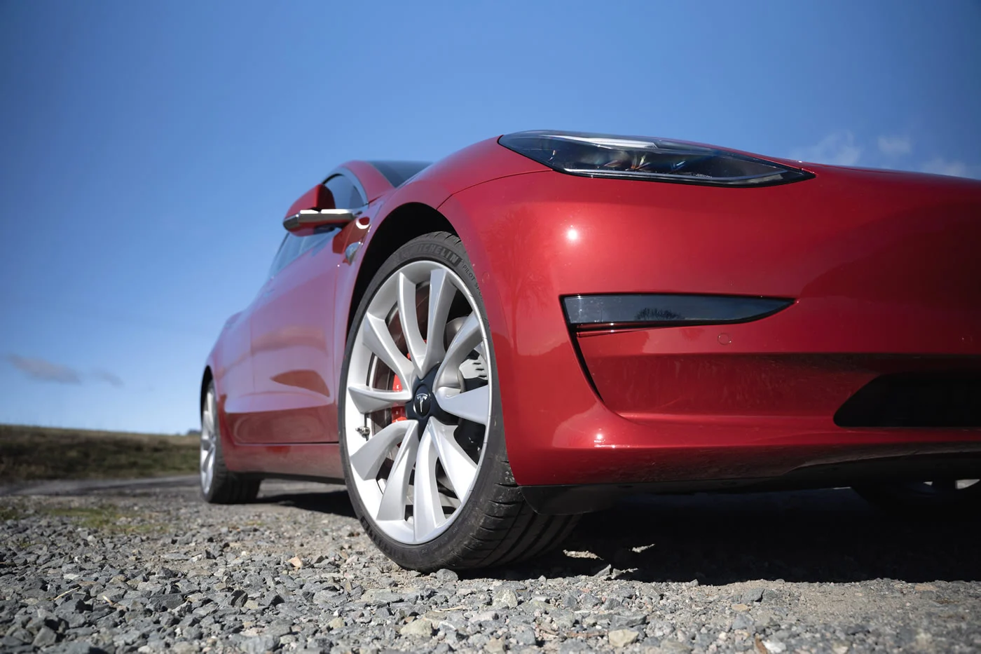 Model S เวอร์ชันใหม่ “โหมดเปิดตัว” ใหม่ แอปพลิเคชันกล้องใหม่… ในช่วงกักขัง Tesla ยังคงสร้างสรรค์นวัตกรรมอย่างต่อเนื่อง