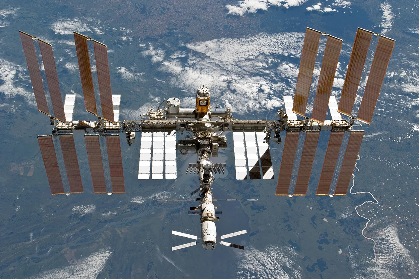 ISS มีอายุ 20 ปี: มองย้อนกลับไปดูโครงการที่บ้าคลั่งที่สุดของ NASA