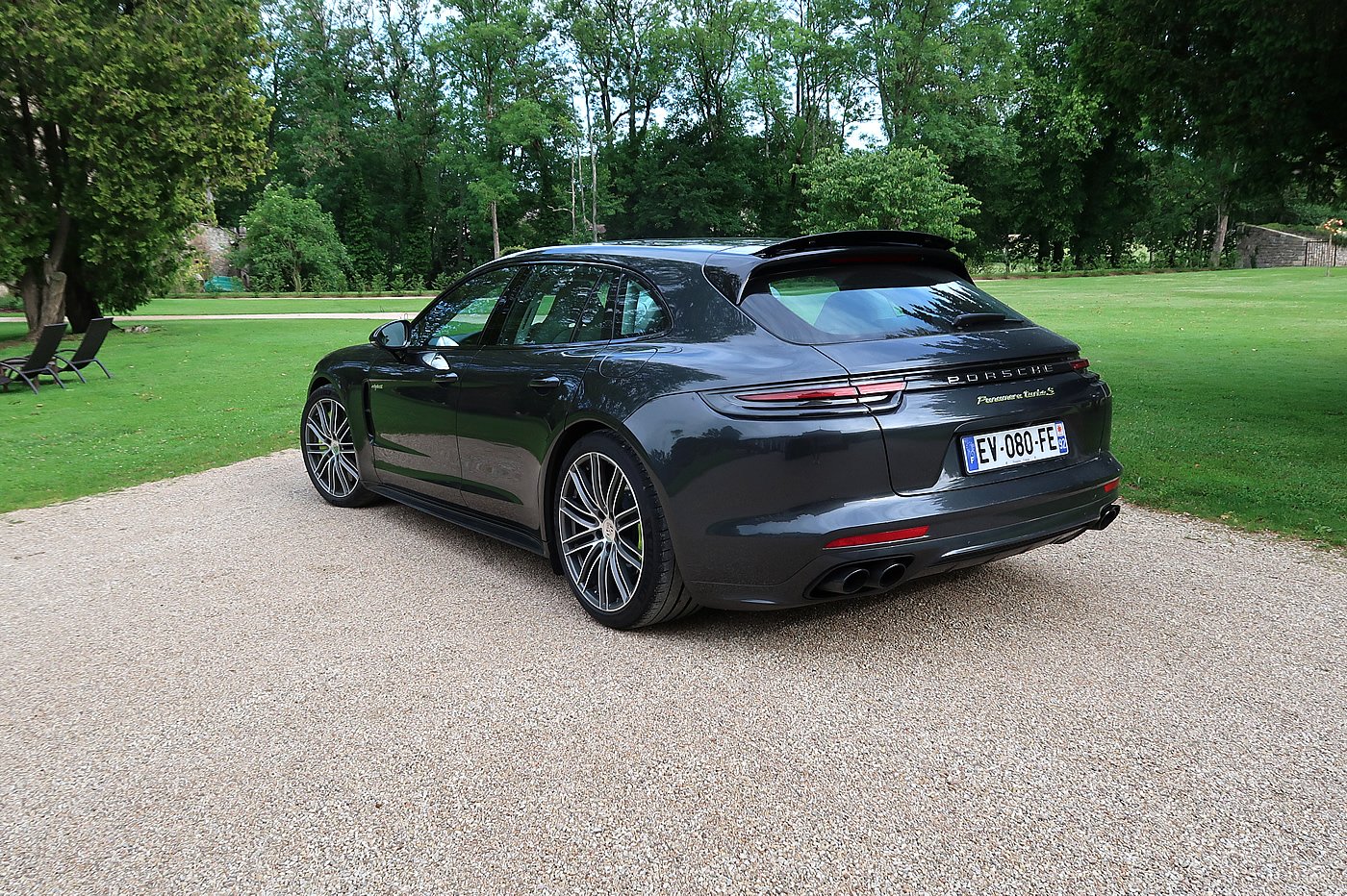 保时捷 Panamera Turbo S E-Hybrid Sport Turismo 测试：电动序言