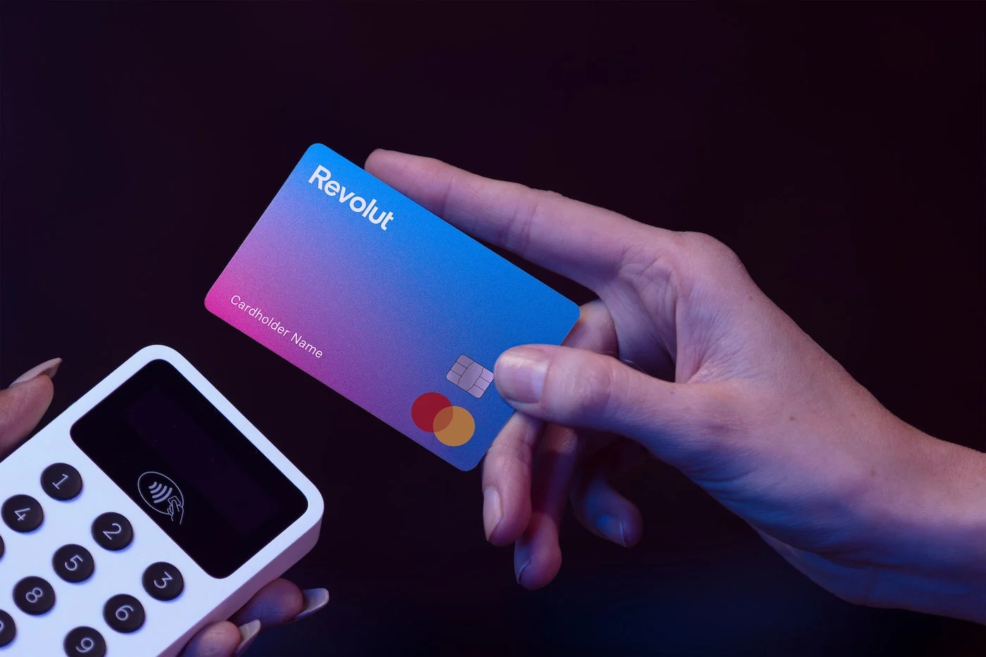 ไม่มีธนาคารนีโออีกต่อไป Revolut กลายเป็นธนาคาร "ของจริง"