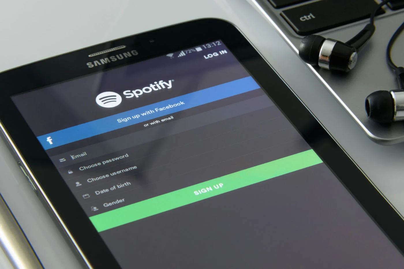 Spotify 让创作者将整首歌曲嵌入到他们的播客中