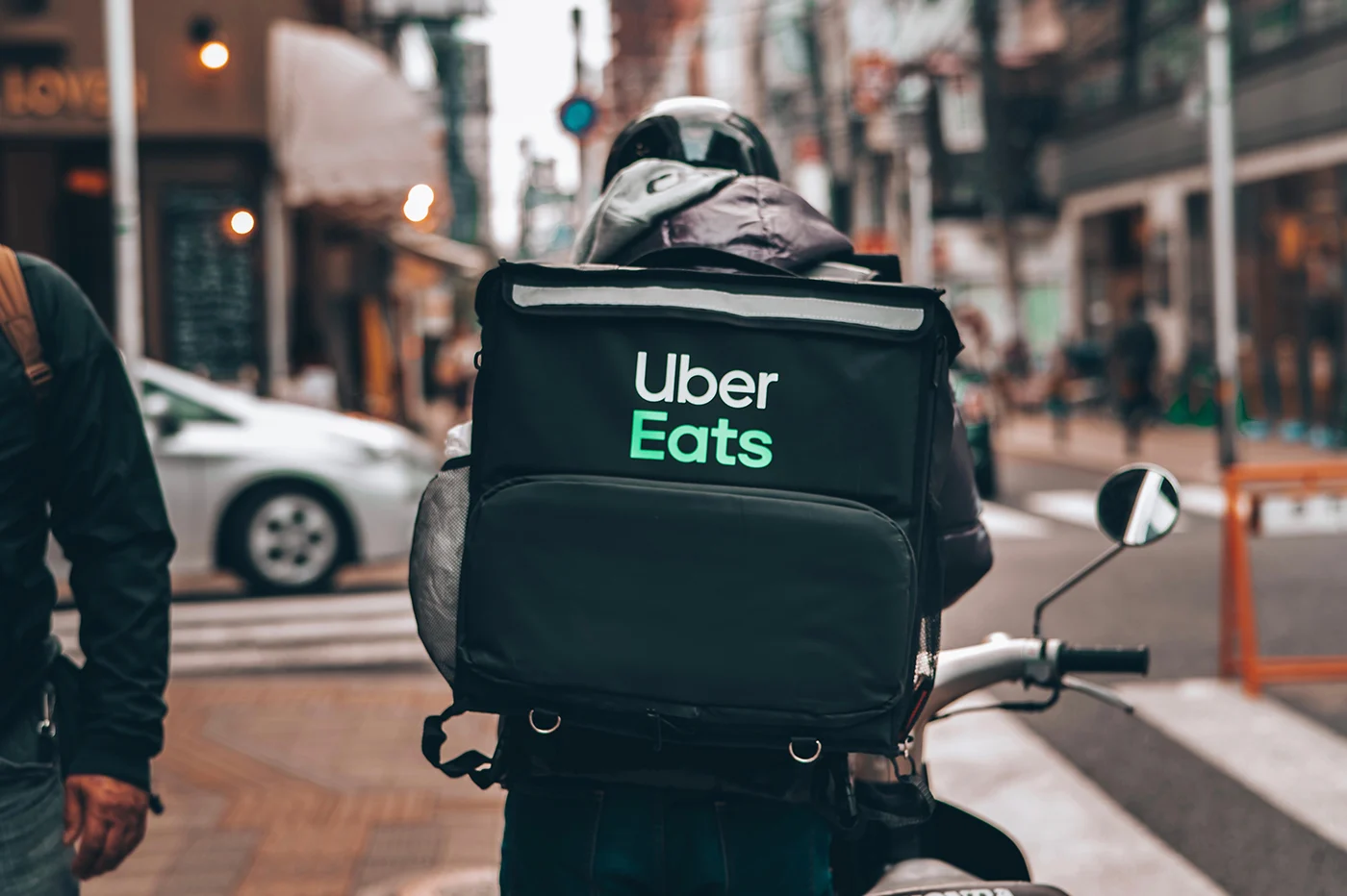 Uber 肯定會收購新創公司 Postmates 以整合 Uber Eats