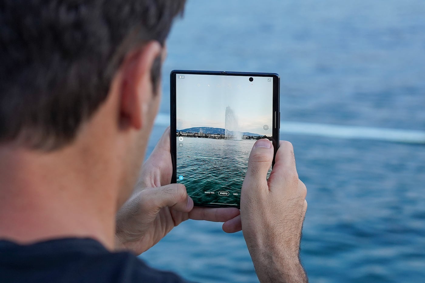 三星：Galaxy Z Fold 3 配備隱形前置鏡頭？