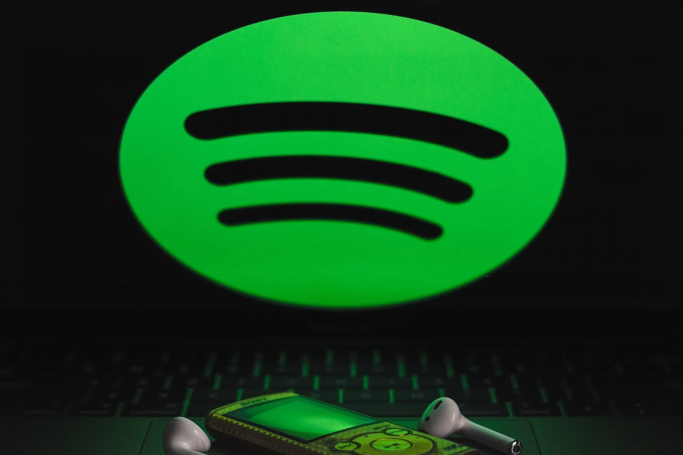 “ A Farce”,“ การบีบบังคับ”: Spotify Ignites ต่อต้านกฎใหม่บน iPhone