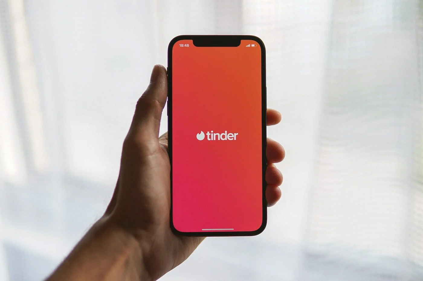 Tinder อาจหายไปจาก Google Play Store เพราะเหตุใด