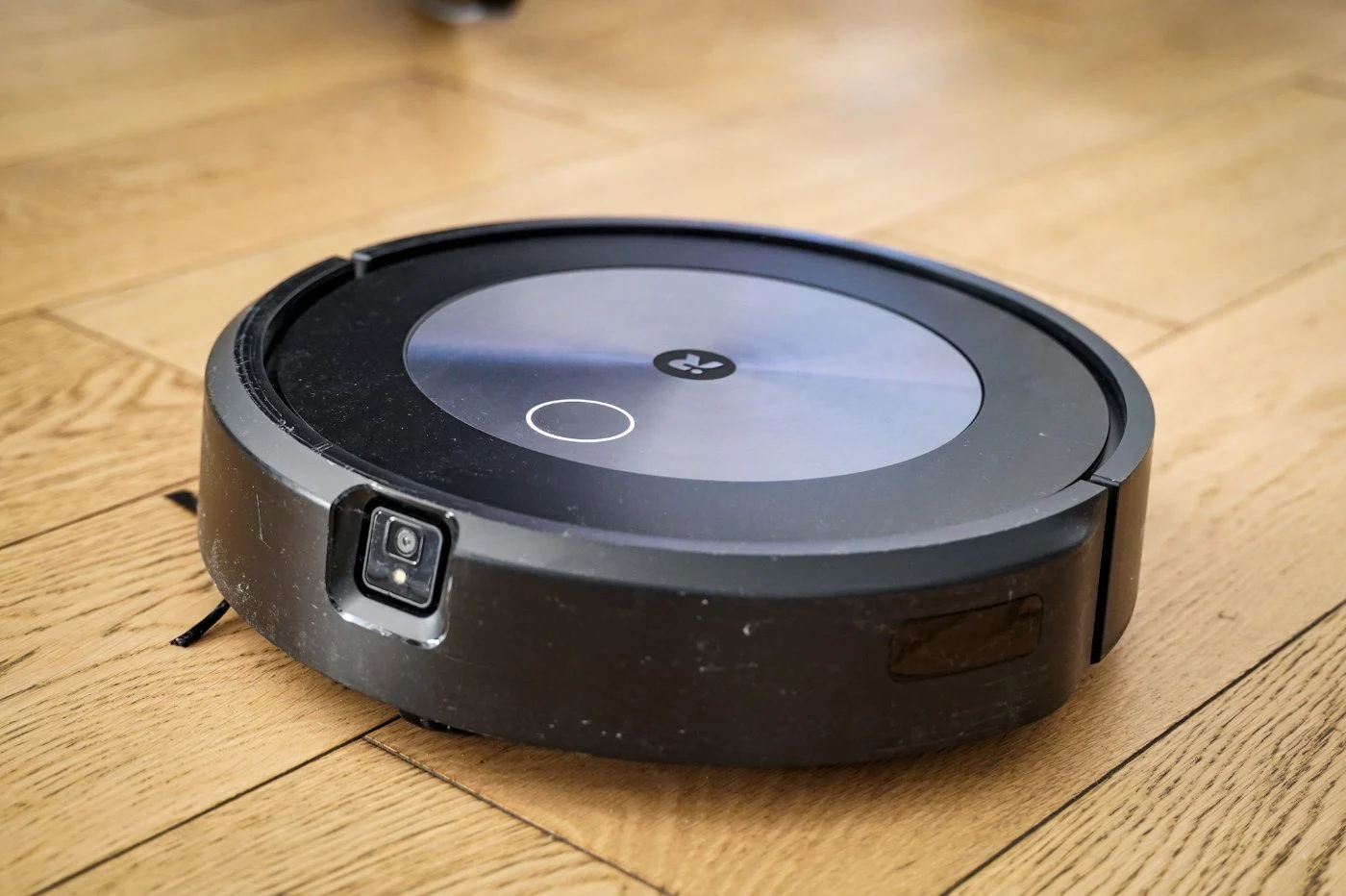 Roomba J7+评测：你应该选择扫地机器人中的劳斯莱斯吗？