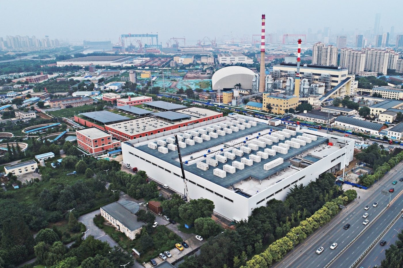 这个巨型电池能够为整个城市供电,创纪录