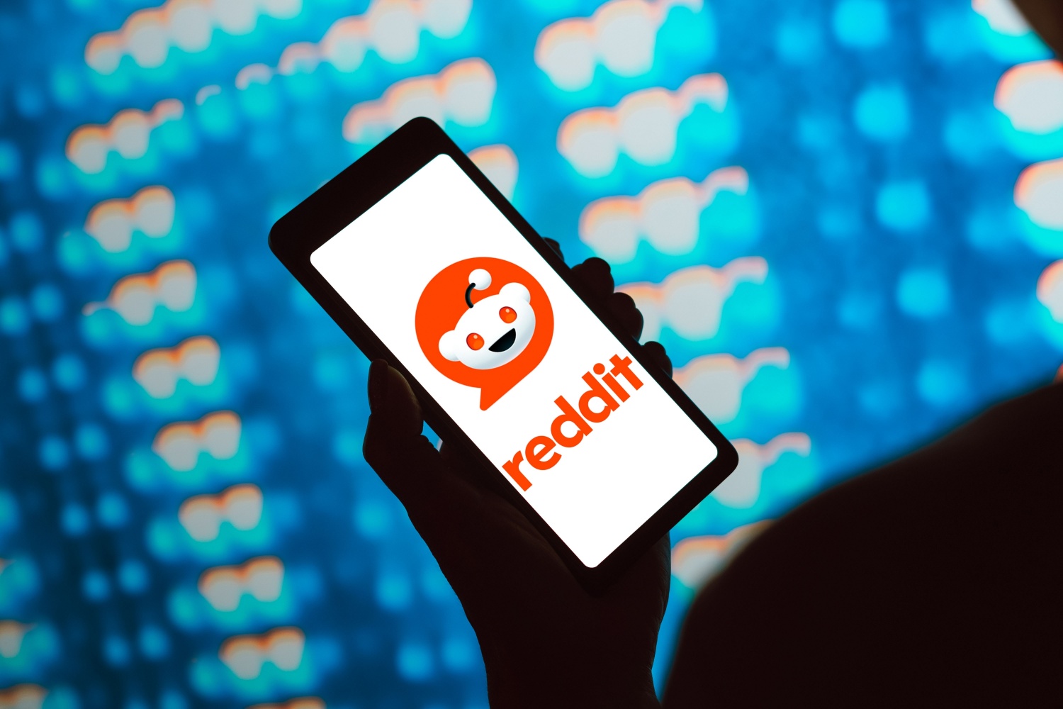 บน Reddit คุณอาจต้องจ่ายเงินเพื่อเข้าถึงบางฟอรัมในไม่ช้า