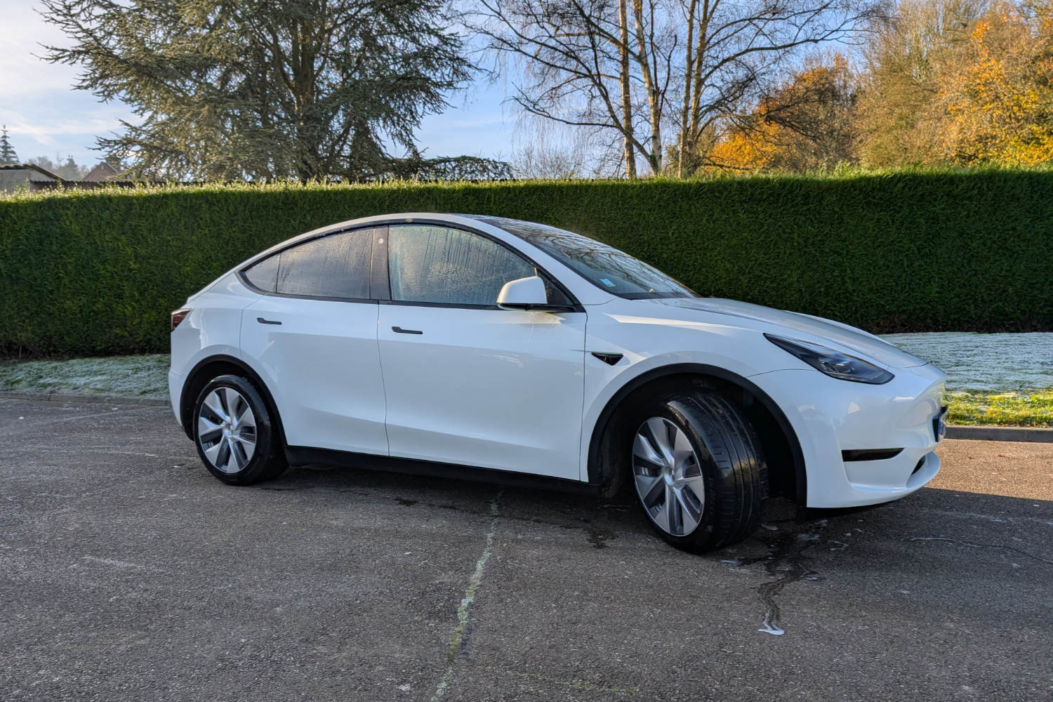 ฉันขับรถ Tesla Model Y เป็นเวลา 1 ปี: 4 บทเรียนเกี่ยวกับการผจญภัยด้วยรถยนต์ไฟฟ้า