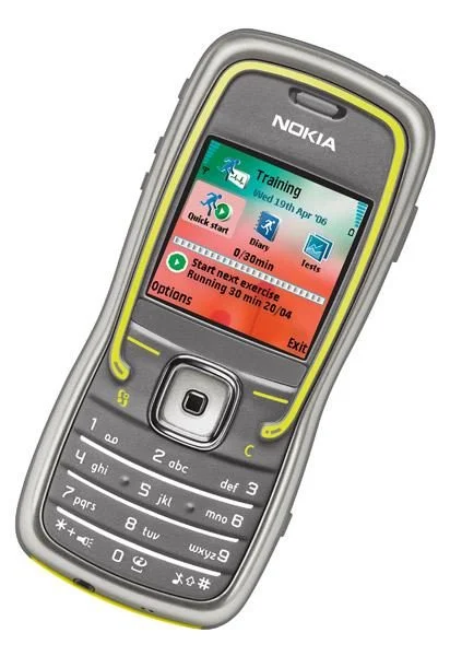 Nokia 5500 Sport 與三星 B2710 (GT-B2710)