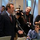 François Bayrou ต้องการเป็นผู้สมัครของอินเทอร์เน็ต