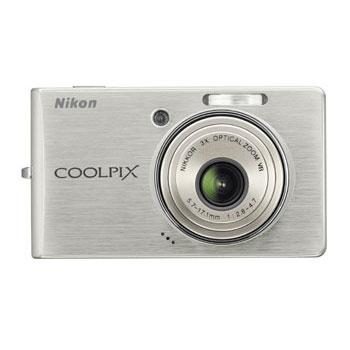 尼康 Coolpix S500 与徕卡 Q2