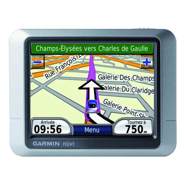 Garmin Nüvi 200 与 Garmin DriveLuxe 51 LMT-S