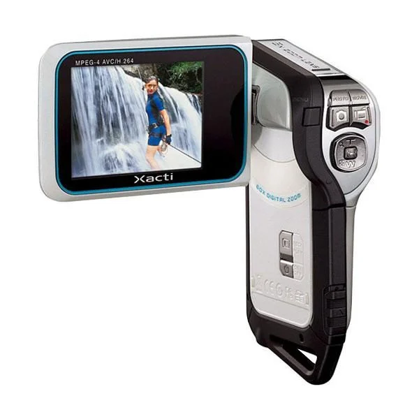 Sanyo Xacti Digital Movie CA65 กับ GoPro Hero8 Black