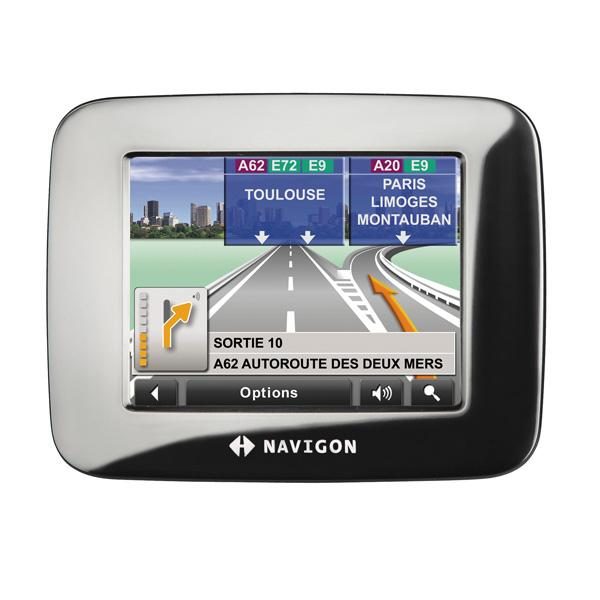 Navigon Navigon 5100 與 TomTom GO 6200