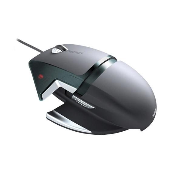 Mad Catz CYBORG 鼠标 vs. Microsoft Pro IntelliMouse 特别版