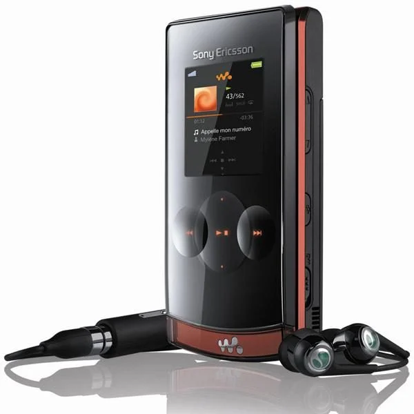 Sony Ericsson W980i ซีรีส์จำกัด Mylène Farmer กับ SimValley Mobile Pico RX-482 V.2 (PX-3873-675)