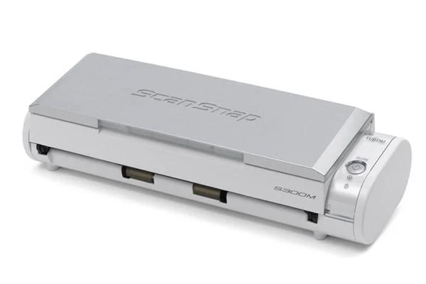 Fujitsu ScanSnap S300M 对比 IRIS IRIScan Anywhere 3 Wifi