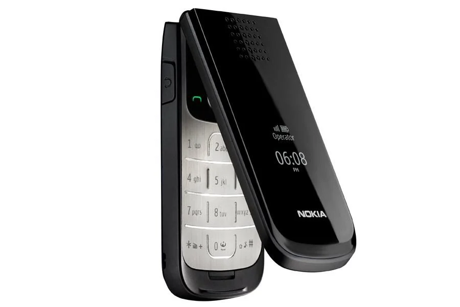 Nokia 2720 Fold 與諾基亞 8110 4G