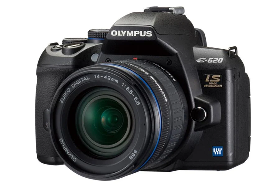 Olympus E-620 + ซูม Zuiko Digital 14-42 mm กับ Olympus OM-D E-M1 Mark III