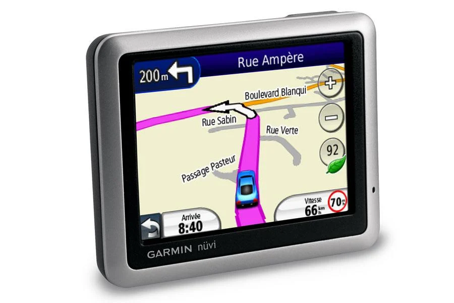 Garmin Nüvi 1240 กับ Garmin DriveSmart 61 LMT-S