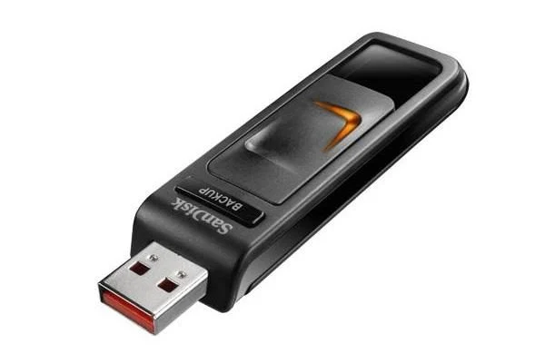 SanDisk Ultra Backup 32 Go 比較 Transcend JetFlash 920 256 Go