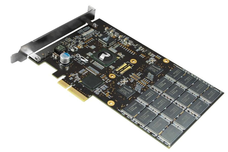 OCZ 技術 RevoDrive 與三星 970 EVO Plus 500 GB