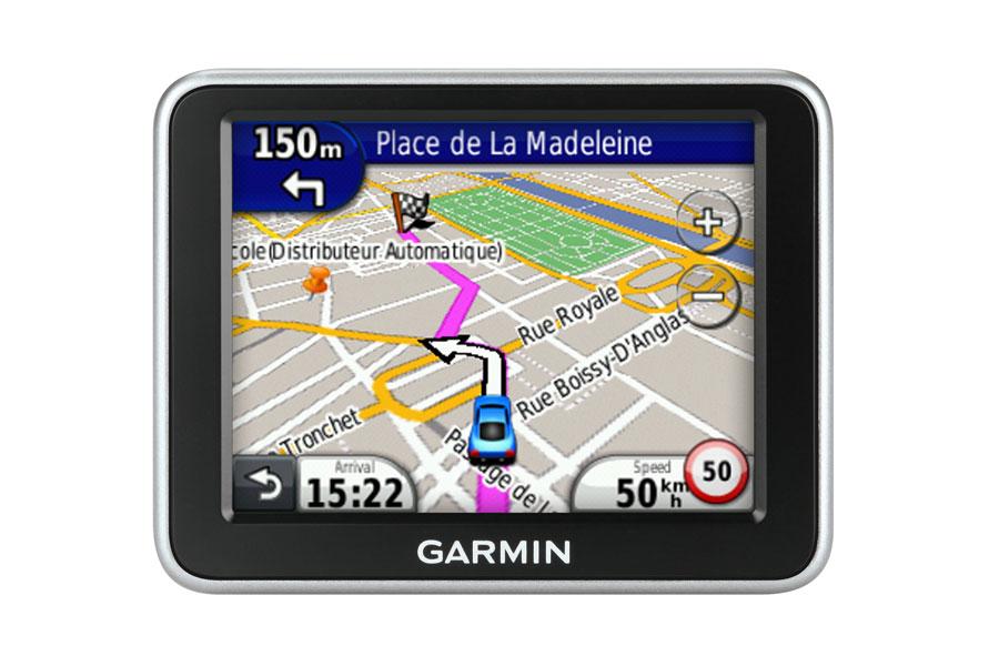 Garmin Nüvi 2240 与 Garmin DriveLuxe 51 LMT-S