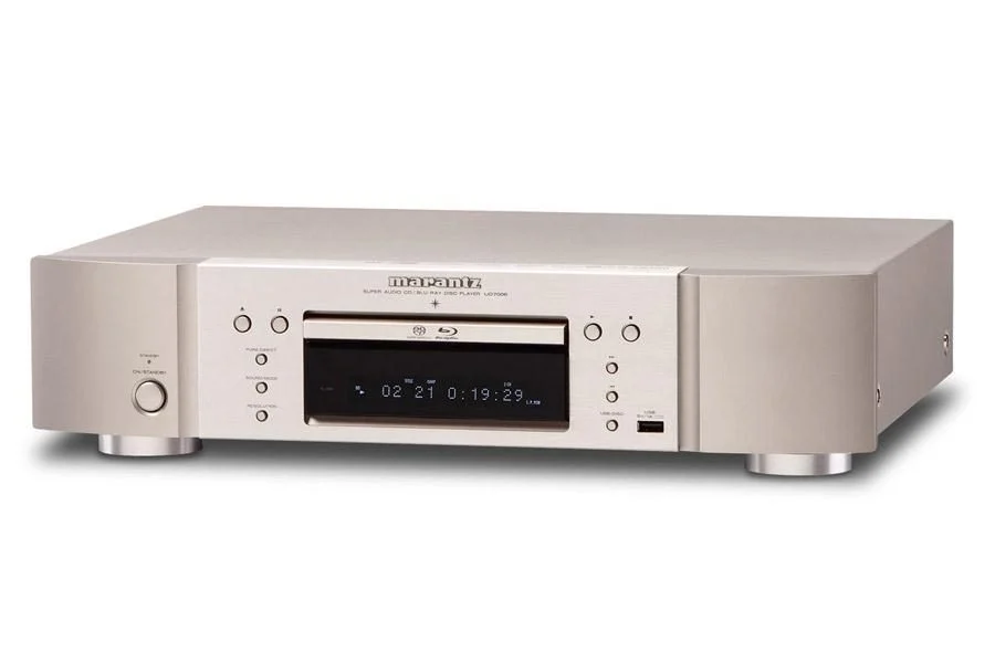 Marantz UD7006 กับ Panasonic DMP-UB900