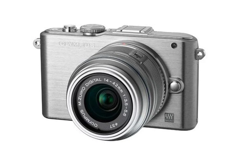 奥林巴斯 Pen E-PL3 与松下 Lumix S1H