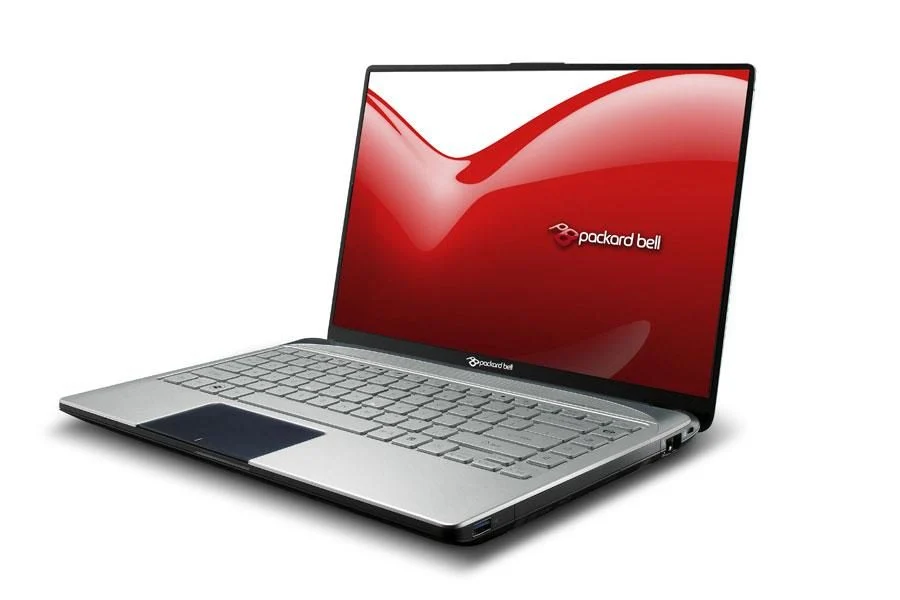 Packard Bell EasyNote NX69-HR-010FR 與 LG Gram 17Z90Q-G.AD78F