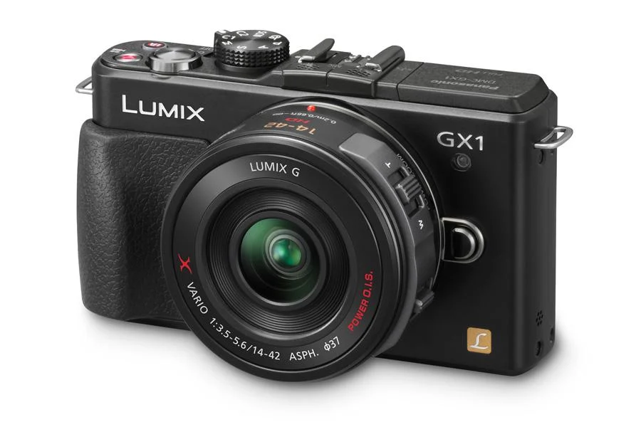 Panasonic Lumix GX1 กับ Panasonic Lumix S1H