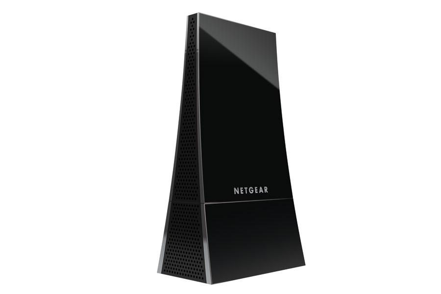 Netgear 通用多媒体 Wifi 适配器 (WNCE3001) 与 AVM FRITZ!Repeater 3000