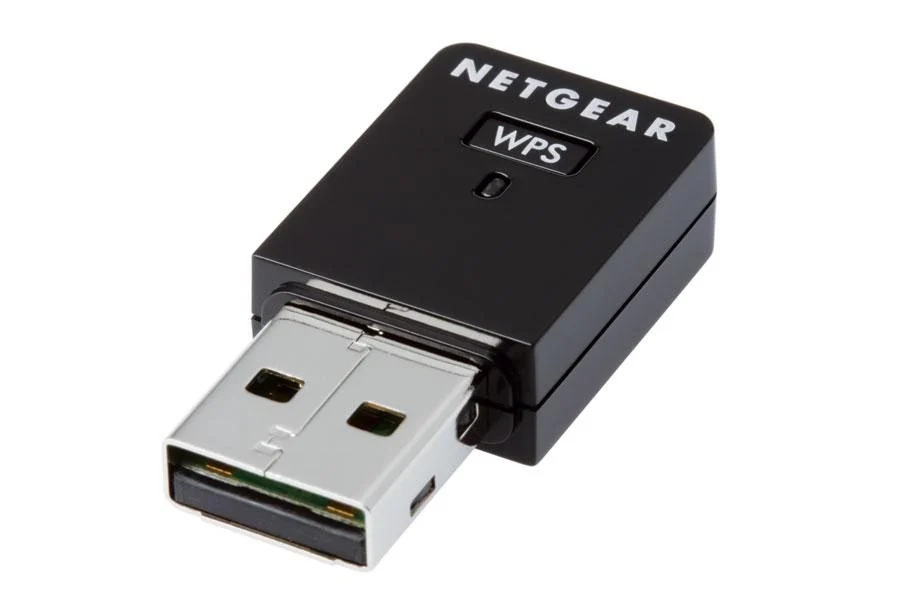 Netgear N300 WNA3100M-100FRS 對比 F-Secure Sense