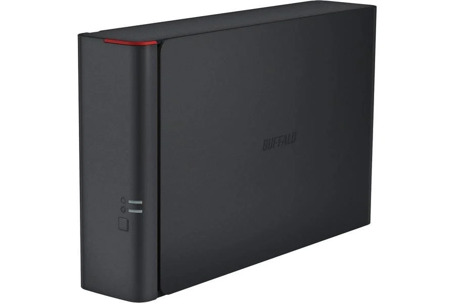 Buffalo DriveStation DDR 2TB 与 SanDisk Extreme 便携式 SSD V2 1TB