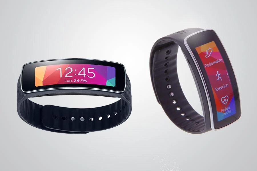 三星 Gear Fit 与 Fitbit Charge 5