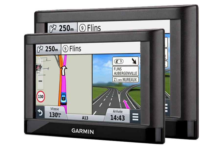 Garmin Nüvi 55LM กับ Garmin DriveAssist 51 LMT-S