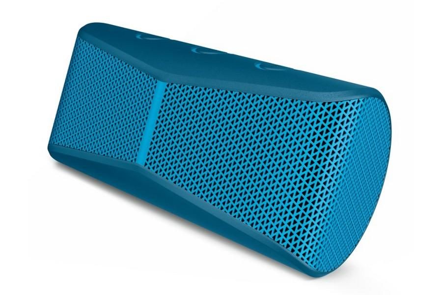 Logitech X300 对比 Bose SoundLink Flex