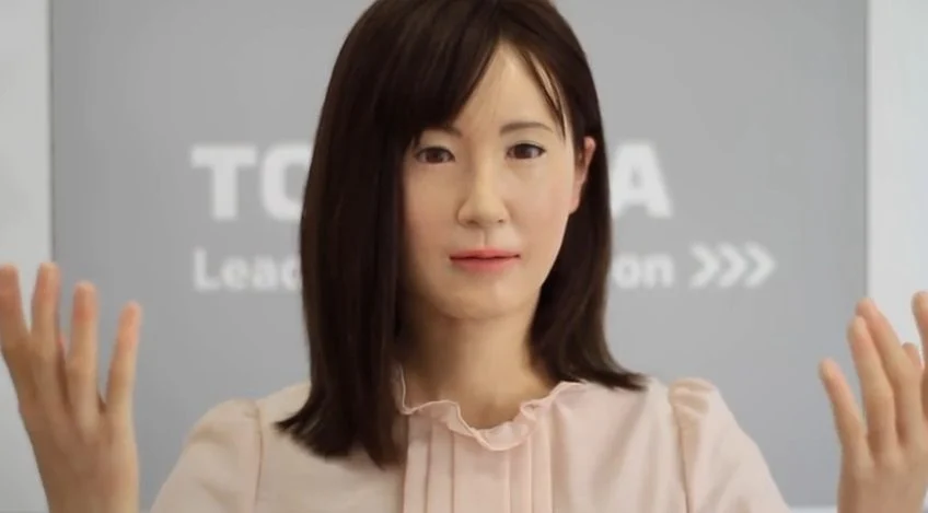 CES 2015：东芝令人不安的女性机器人 Aiko Chihira