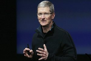 蒂姆·库克 (Tim Cook) 表示，Apple Watch 会让你忘记其他联网手表