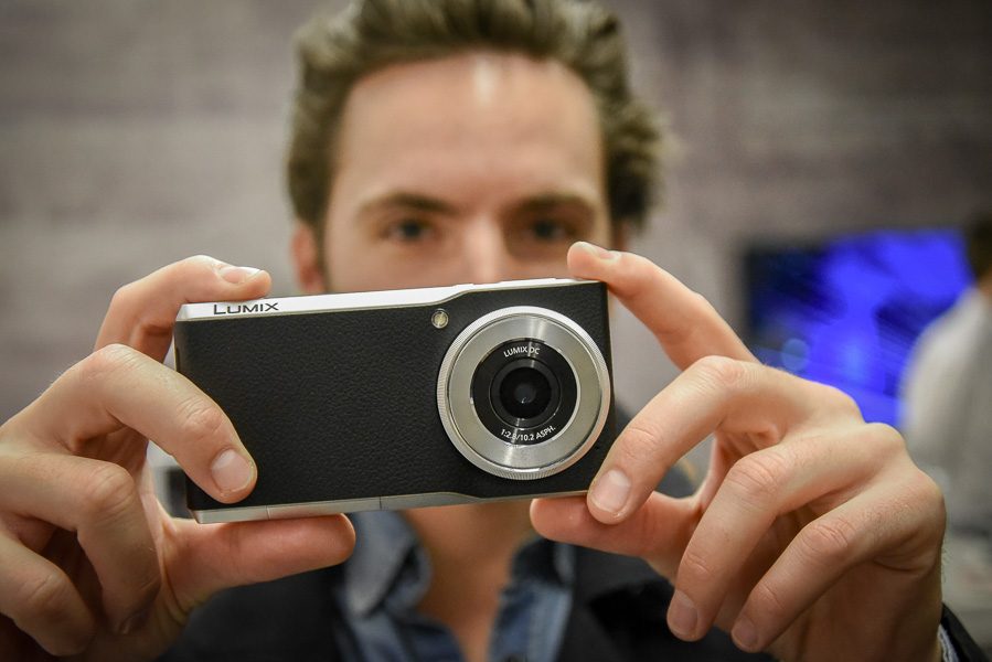 MWC 2015：Panasonic Lumix CM1 將於 5 月運行 Android 5 Lollipop