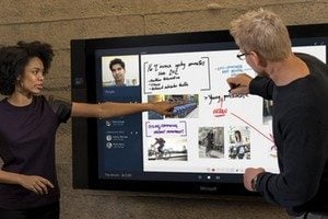 Surface Hub：微軟巨型觸控螢幕即將發售…售價 20,000 美元