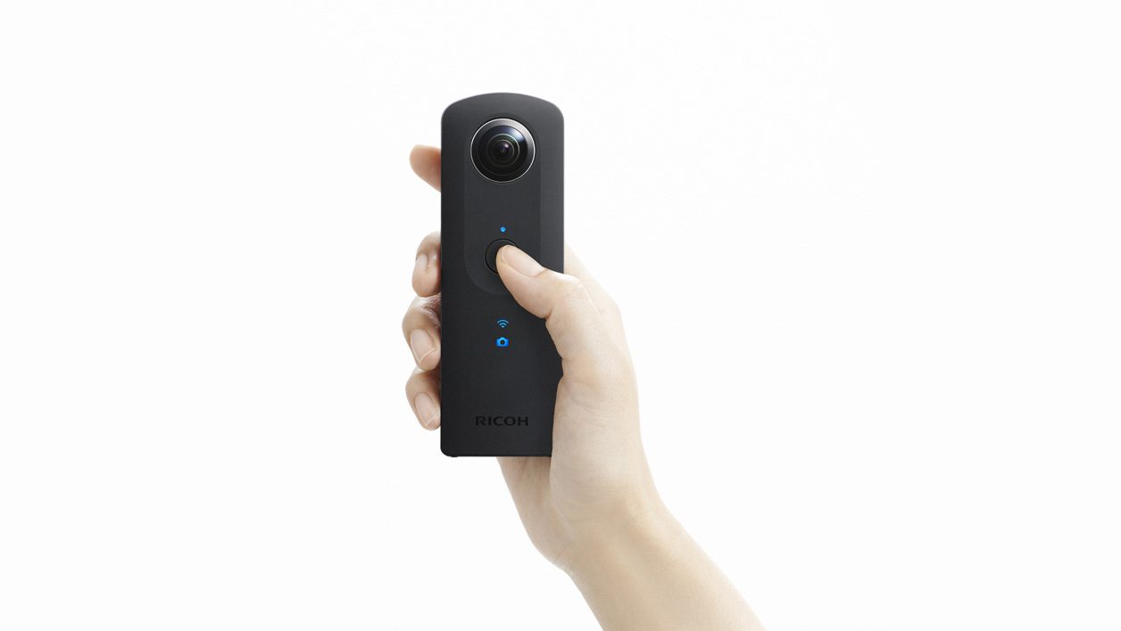 IFA 2015: Ricoh Theta S ถ่ายทำ 360° ที่ความยาวแขน