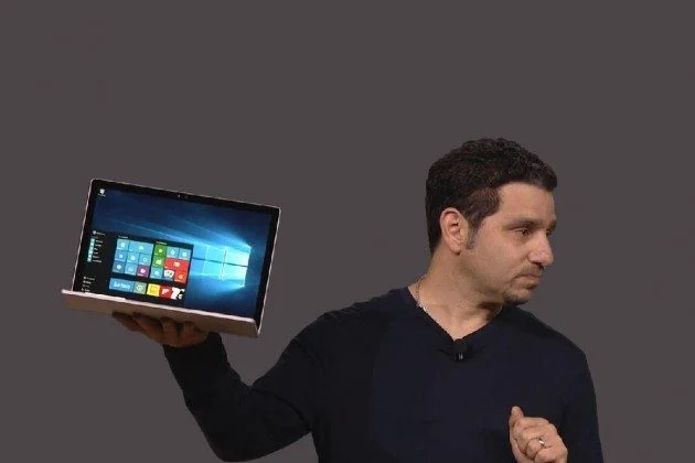 Surface Pro、Surface Book、Lumia：当微软扇苹果耳光时