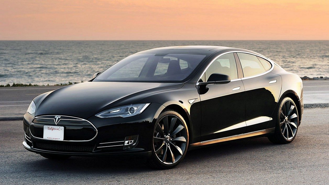 Elon Musk: “Apple คือสุสานของ Tesla!” -