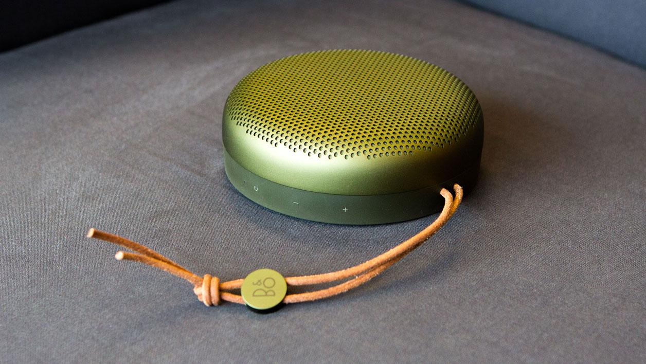 Bang &amp; Olufsen BeoPlay A1 與 Bose SoundLink Flex