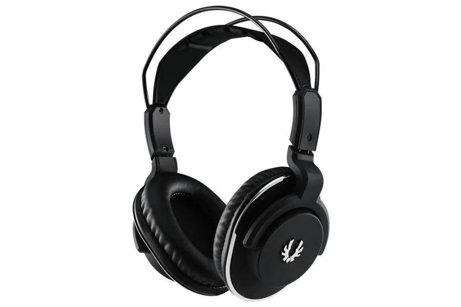 Bitfenix Flo 與 Sennheiser GSP 670